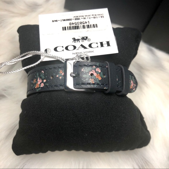 HP 🎉 Disney X Coach Chelsea Watch Thumper Bunny - Picture 3 of 8